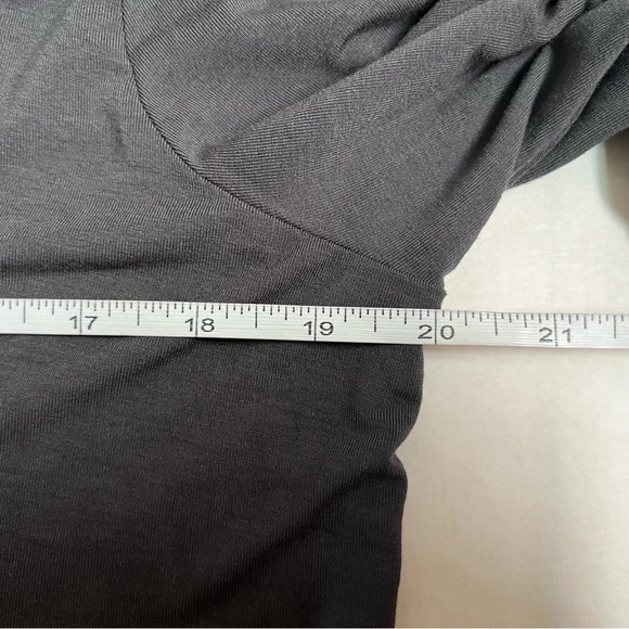 NWT Michael Stars Deep V-Neck Tee Top Oxide Gray One Size Jersey Long Sleeve - Picture 6 of 10